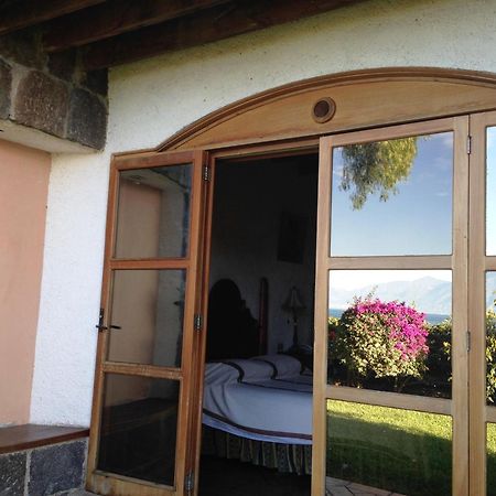 Hotel Posada De Don Rodrigo Panajachel Exteriör bild