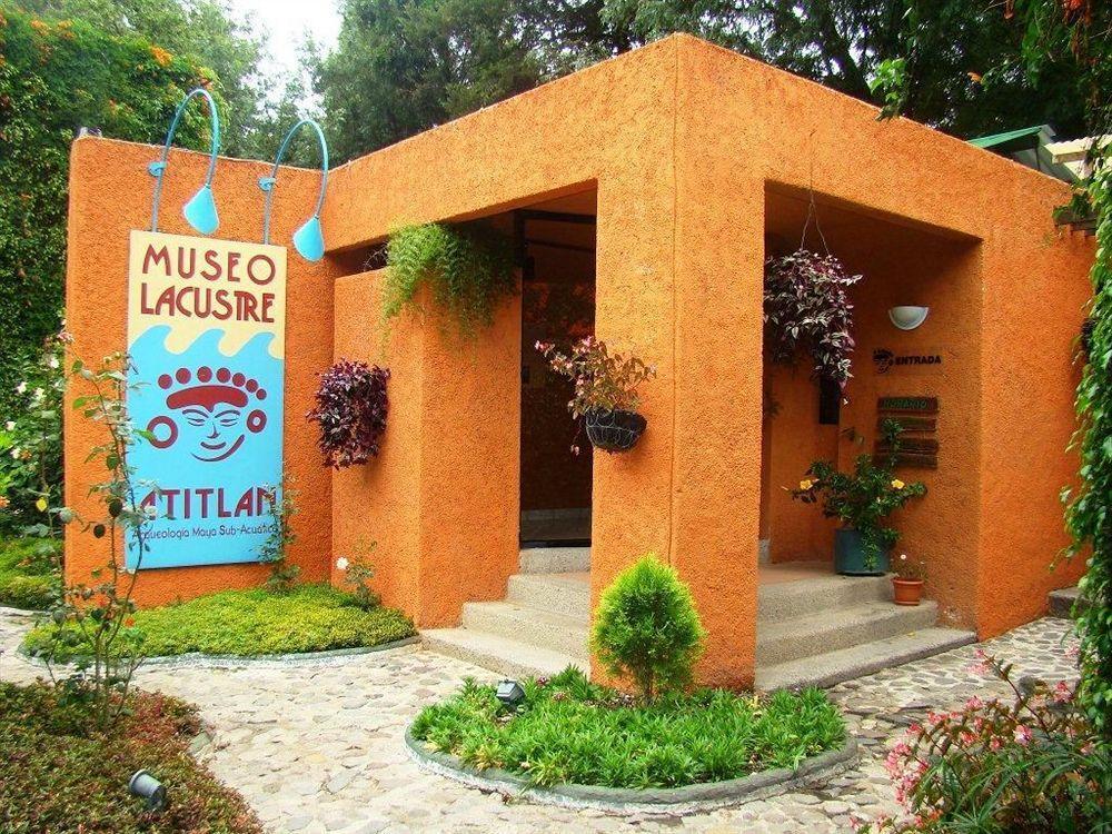 Hotel Posada De Don Rodrigo Panajachel Exteriör bild