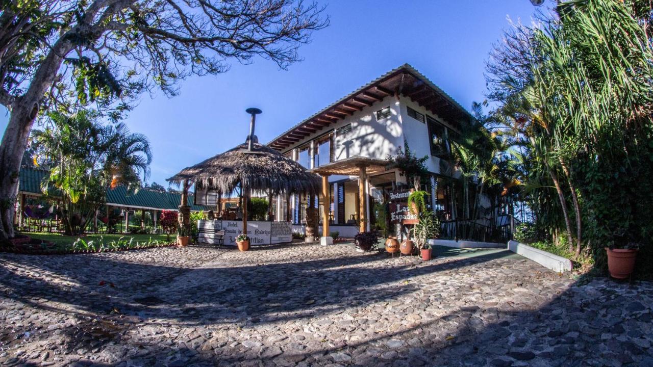 Hotel Posada De Don Rodrigo Panajachel Exteriör bild